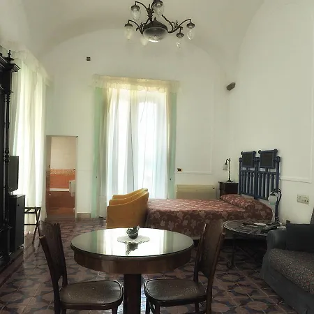 Casa Raffaele Conforti 4* Maiori