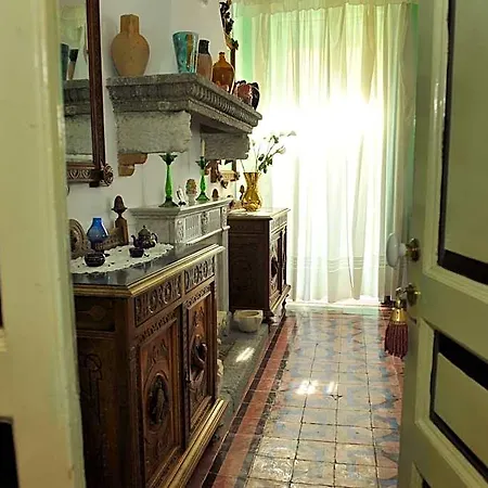 Bed & Breakfast Casa Raffaele Conforti 3*