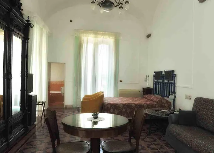 Casa Raffaele Conforti ホテル 4*