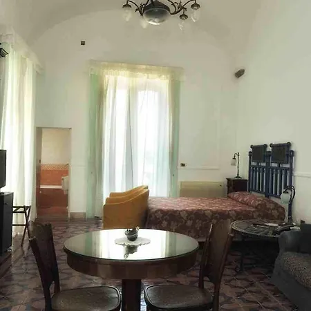 Casa Raffaele Conforti Hotel 4*